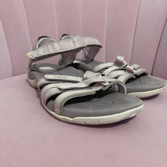 Teva Terra Valley Plaza Taupe/ Vineyard Wine - Picture 2 of 5